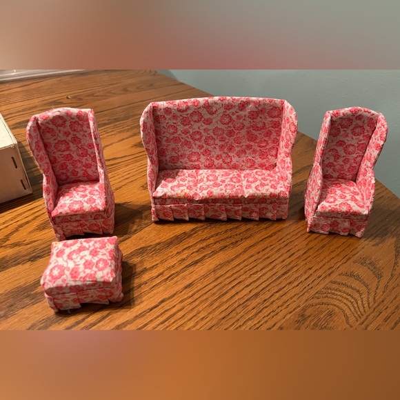 Vintage Pink Flower Dollhouse Miniatures Living Room Furniture. New